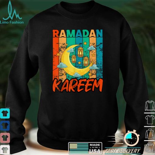 Ramadan Kareem Mubarak Vintage Hilal Design for Muslims T Shirt