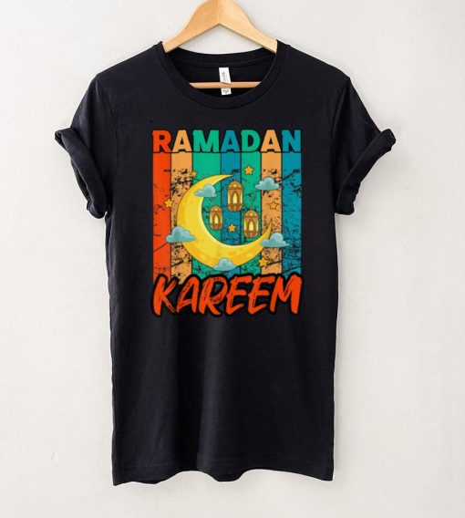 Ramadan Kareem Mubarak Vintage Hilal Design for Muslims T Shirt