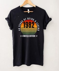 40 Year Old Gifts Retro 1982 Limited Edition 40th Birthday T Shirt