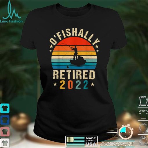 Ofishally Retired 2022 Fishing Retro Retirement Dad Men T Shirt