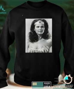 Wonder Woman Black And White Photo Kristen Wiig Gift Tee For Men Women Unisex T shirt