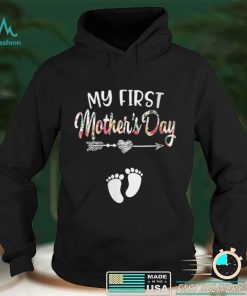 Womens My First Mother's Day Pregnancy Announcement Mom To Be 2022 V Neck T Shirt