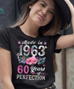 Made In 1963 Floral Vintage 60th birthday gifts for Women T Shirt (1)