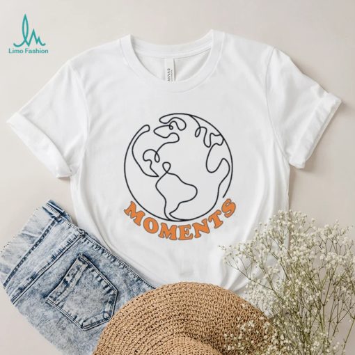 Moments podcast s shirt