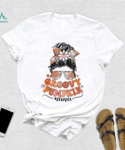 Retro Groovy Pumpkin Nana Messy Bun Women Mother's Day Gifts T Shirt