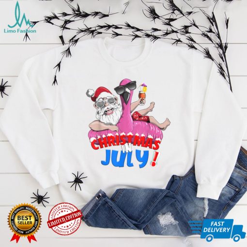 Summer swimming Santa Claus in the pool Christmas in Juli T Shirt