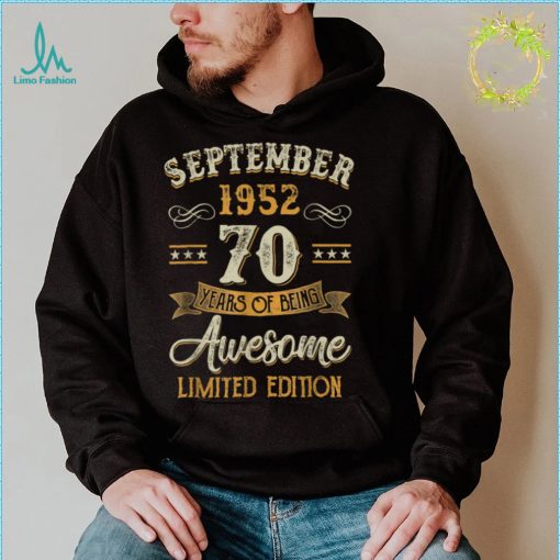 70 Years Old Gifts Vintage September 1952 70th Birthday T Shirt