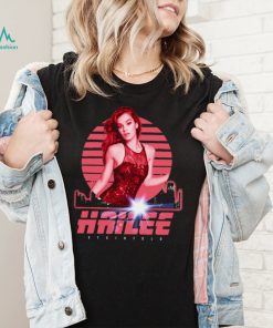 Hailee Steinfeld shirt