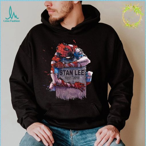 Spider Man hug Stan Lees grave shirt