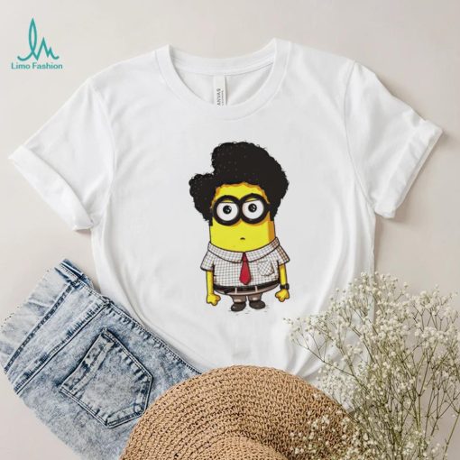 Maurice Moss is a Minion shirt