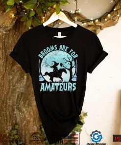 Official Witch Reading Horse Brooms Are For Amateurs Halloween Shirt1
