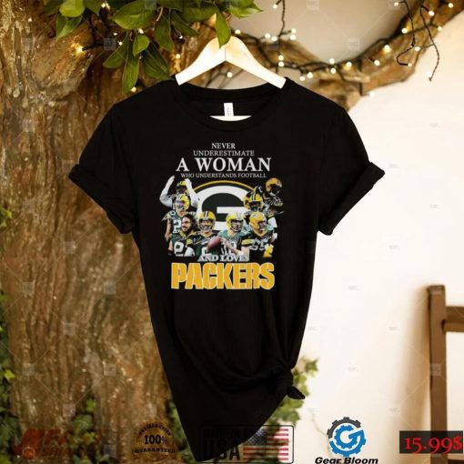 Official never underestimate a woman who understands football and loves Packers signatures 2022 shirt