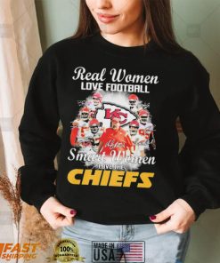 The Kansas City Chiefs T Shirt Real Women Love Football Smart Women Love The Chiefs Signatures1