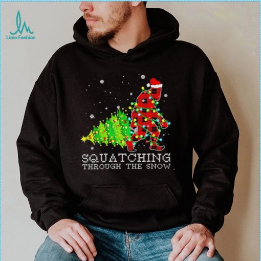Bigfoot Sasquatch through the snow Christmas 2022 shirt