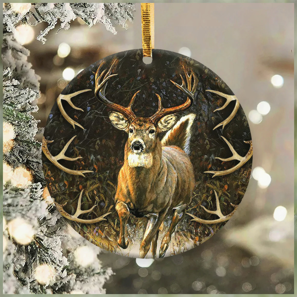 Hunting Deer Hunting Lovers Holiday Ornaments   Christmas Tree Ornaments