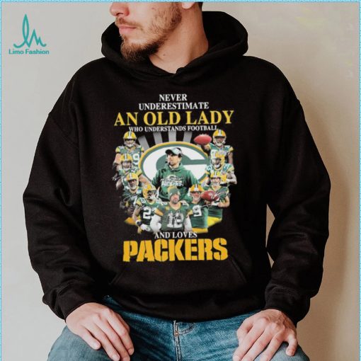 Never Underestimate An Old Lady A Who Understands Football And Loves Packers Shirt