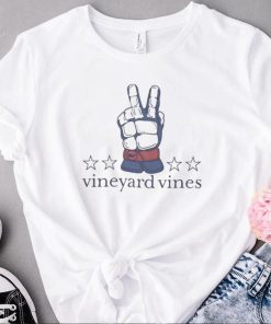 Nice vineyard vines boys’ lacrosse glove peace sign shirt