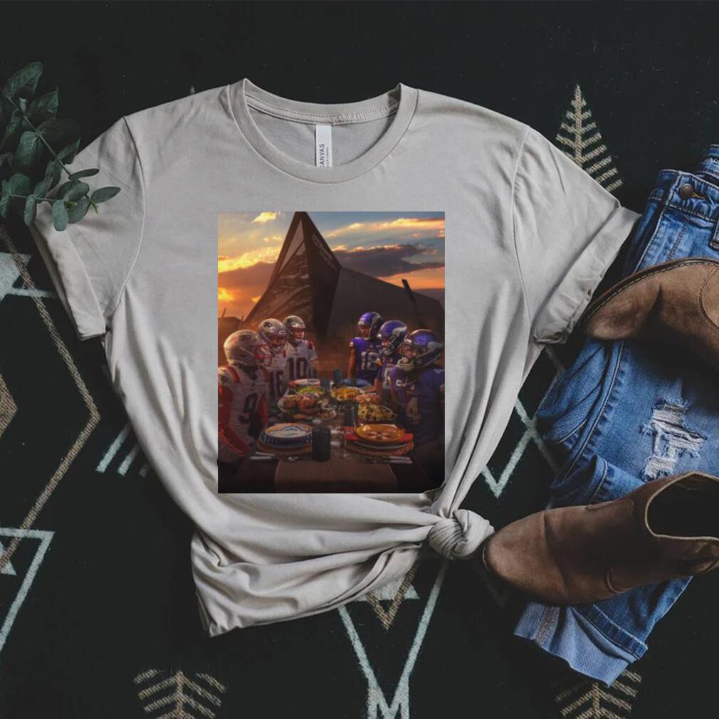 Original new England Patriots and Minnesota Vikings happy thanksgiving shirt Original new England Patriots and Minnesota Vikings happy thanksgiving shirt