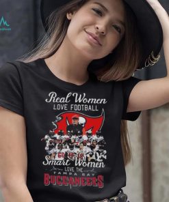 Original real women love football smart women love the Tampa Bay Buccaneers signatures 2022 shirt