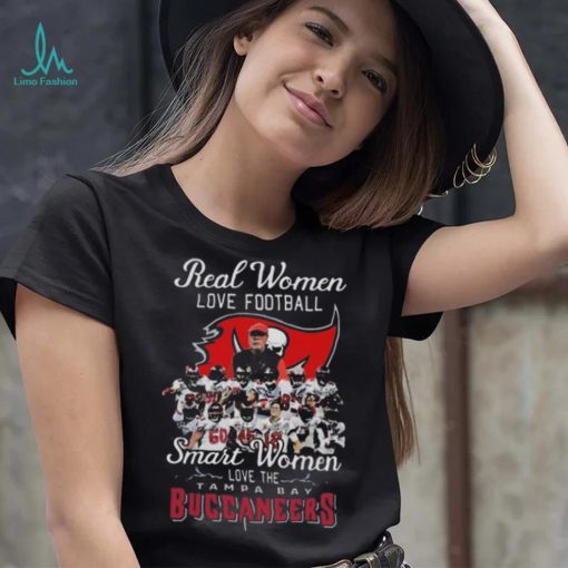 Original real women love football smart women love the Tampa Bay Buccaneers signatures 2022 shirt