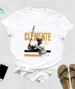 Roberto Clemente Pittsburgh Pirates signature Legend shirt