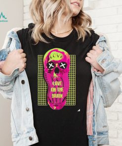 Skull love on the Brain neon shirt2