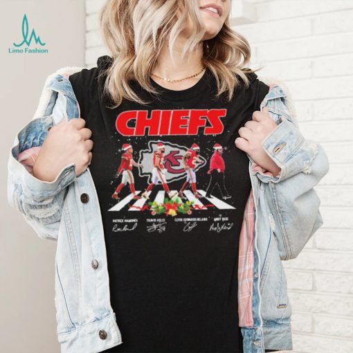 The Chiefs Christmas Patrick Mahomes Travis Kelce Clyde Edwards Helaire And Andy Reid Abbey Road Signatures Shirt