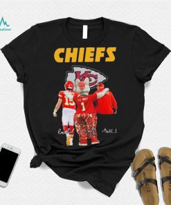 The Chiefs Kc Wolf Patrick Mahomes II And Andy Reid Signatures Shirt