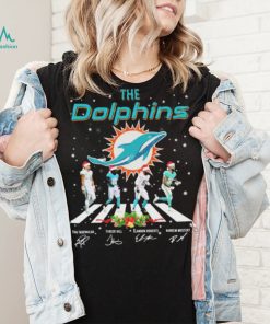 The Dolphins Tua Tagovailoa Tyreek Hill Elandon Roberts And Raheem Mostert Abbey Road Christmas Signatures Shirt
