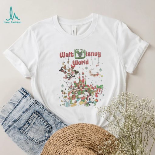 Walt disneyworld Christmas Christmas mickey and friends shirt