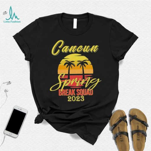 Awesome cancun Mexico Souvenir Spring 2023 Break Summer Vacation With Beach and Coconut tree shirt