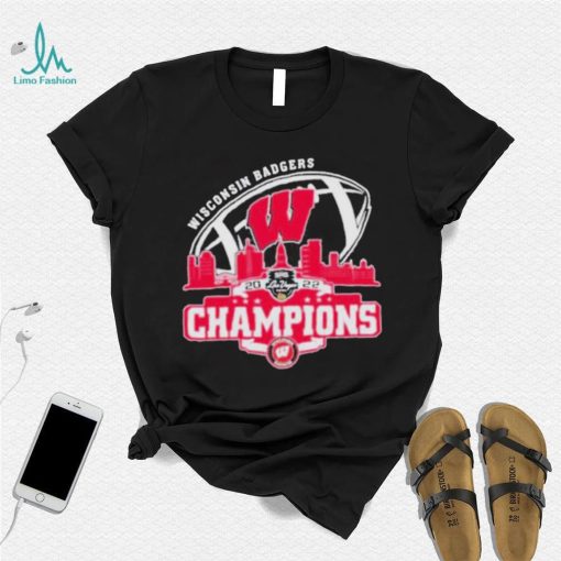 Awesome wisconsin Badgers Logo Las Vegas Bowl City Champions 2022 shirt