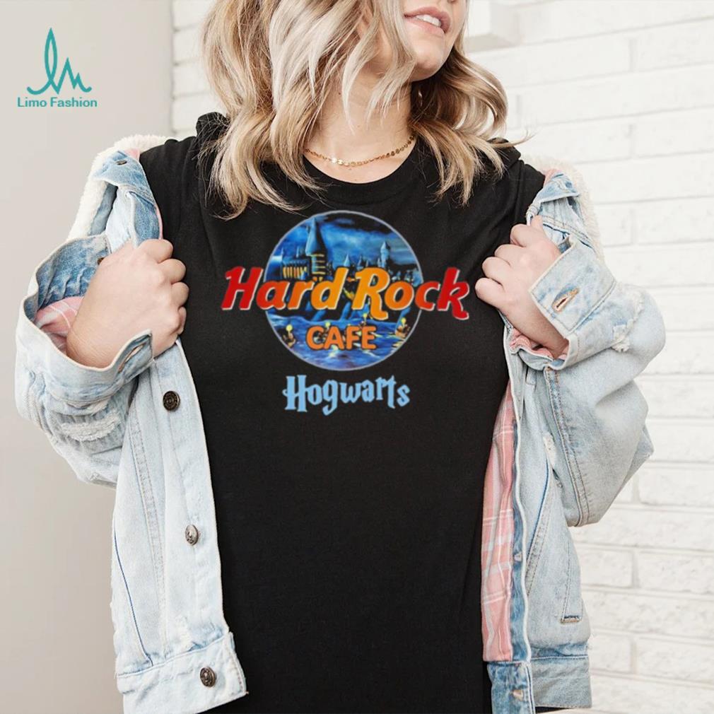 Harry Potter Hard Rock Cafe Hogwarts shirt Harry Potter Hard Rock Cafe Hogwarts shirt