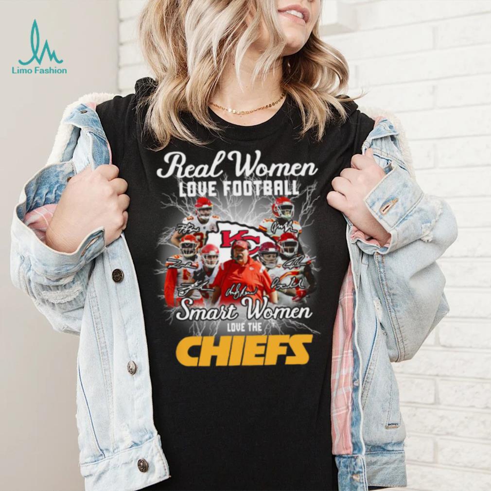 Kansas city Chiefs real women love Football smart women love the Kansas city Chiefs team 2022 signatures Tee Kansas city Chiefs real women love Football smart women love the Kansas city Chiefs team 2022 signatures Tee