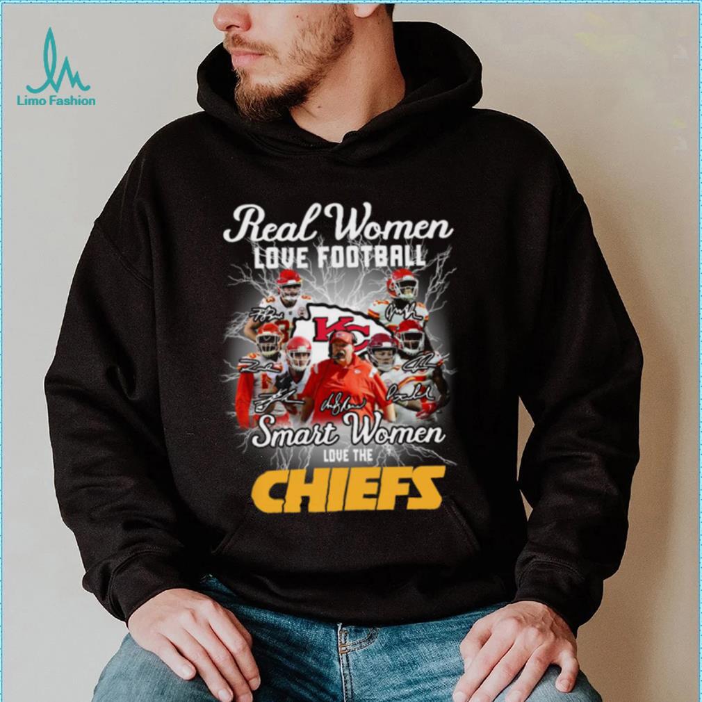 Kansas city Chiefs real women love Football smart women love the Kansas city Chiefs team 2022 signatures Tee Kansas city Chiefs real women love Football smart women love the Kansas city Chiefs team 2022 signatures Tee