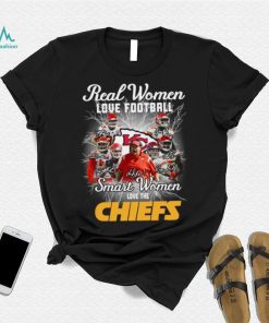 Kansas city Chiefs real women love Football smart women love the Kansas city Chiefs team 2022 signatures Tee