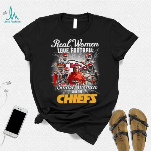 Kansas city Chiefs real women love Football smart women love the Kansas city Chiefs team 2022 signatures Tee
