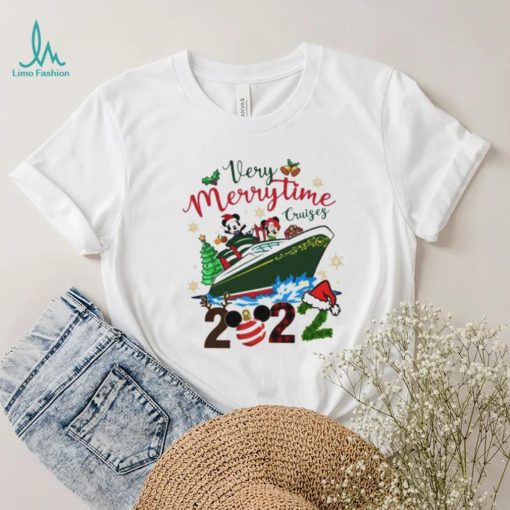 Mickey Mouse And Minnie Mouse Boat Very Merrytime 2022 Christmas shirt