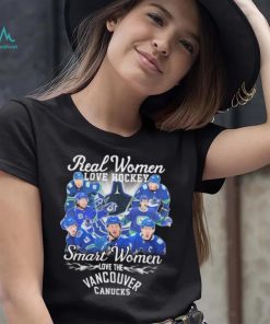 Real Women Love Hockey Team Sport Smart Women Love The Vancouver Canucks Shirt