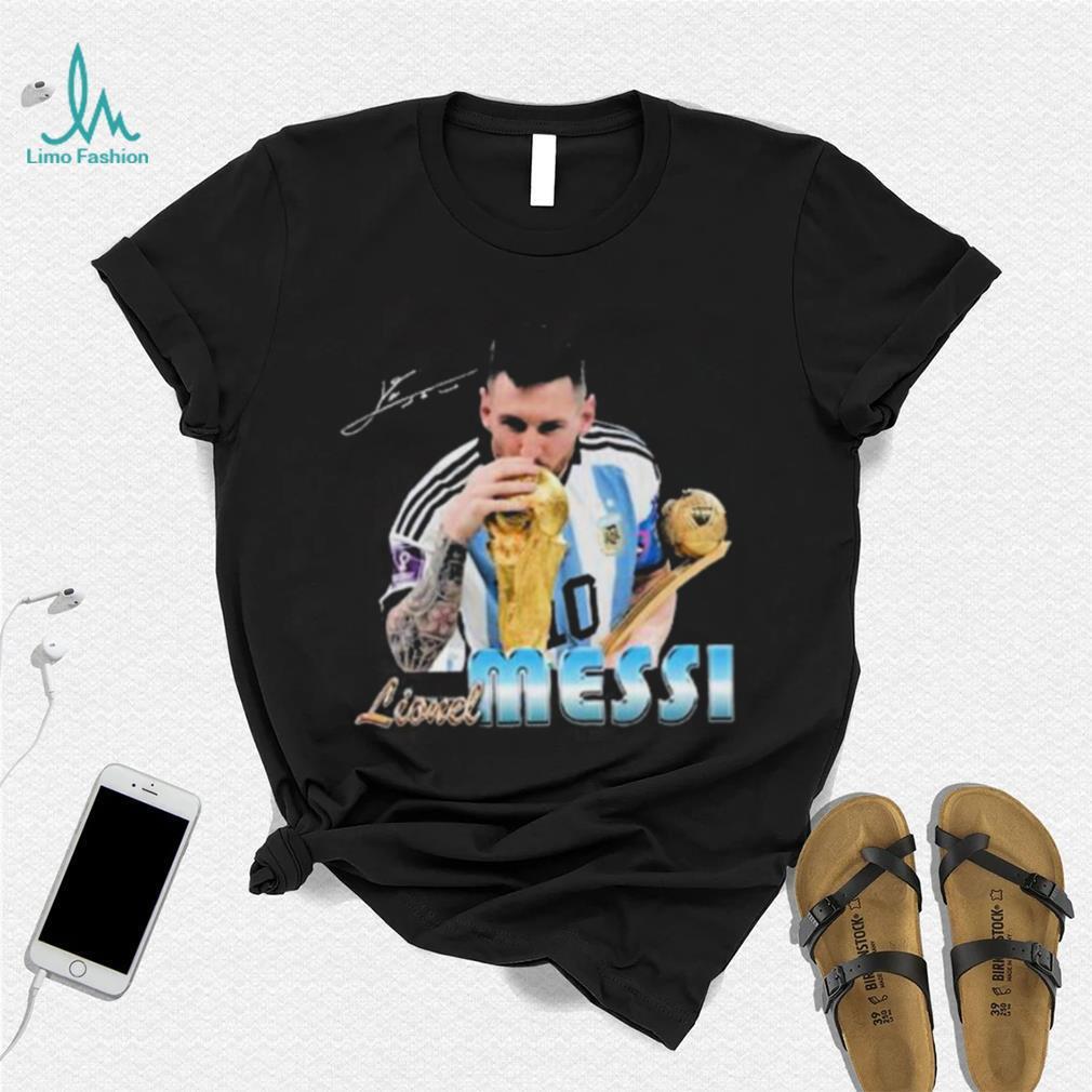 Signature Design Lionel Messi Kissing World Cup 2022 Argentina Football Shirt Signature Design Lionel Messi Kissing World Cup 2022 Argentina Football Shirt