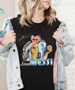 Signature Design Lionel Messi Kissing World Cup 2022 Argentina Football Shirt