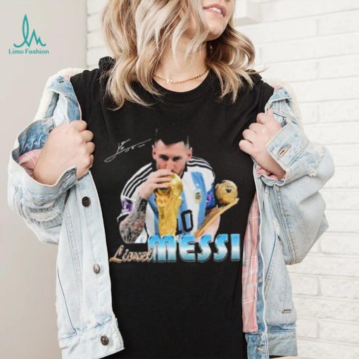 Signature Design Lionel Messi Kissing World Cup 2022 Argentina Football Shirt