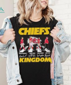 Chiefs kingdom Walking Abbey Road Patrick Mahomes Travis Kelce Isiah Pacheco Andy Reid signatures shirt