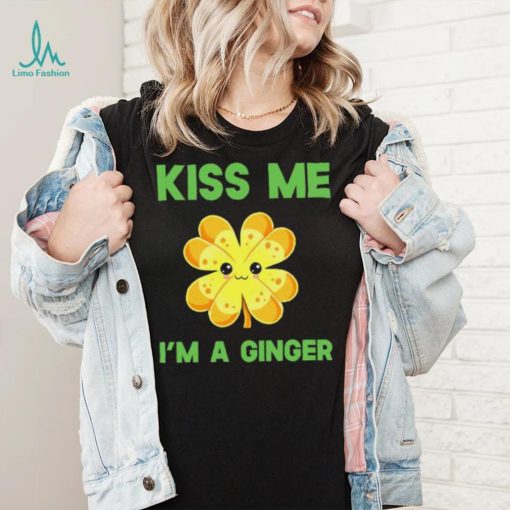 St’ Patrick’s Day gold Shamrock kiss me I’m a ginger T shirt