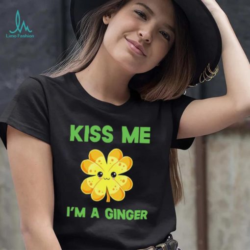 St’ Patrick’s Day gold Shamrock kiss me I’m a ginger T shirt