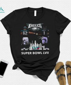 Super Bowl LVII Jalen Hurts and Travis Kelce Philadelphia Eagles skyline signatures shirt