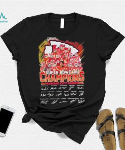 Super bowl LVII champions Kansas city Chiefs signatures shirt