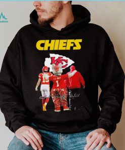 The Chiefs Kc Wolf Patrick Mahomes II And Andy Reid Signatures Shirt -  Limotees