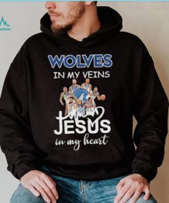 Wolves in my veins Jesus in my heart signatures shirt