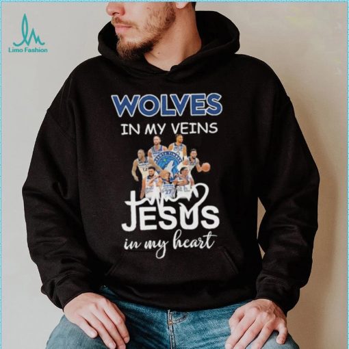 Wolves in my veins Jesus in my heart signatures shirt